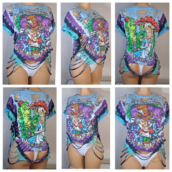 Tops - Colorful Graphic Cut-Out T-Shirt